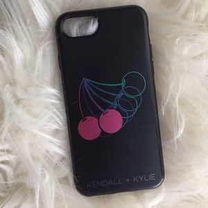 Kendall and Kylie case🖤